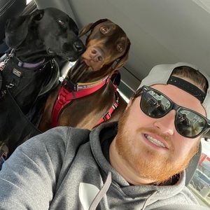 Meet your Posher, Corey